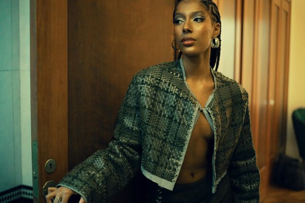 Ultimate Guide to Choosing the Ideal Raincoat for the UK"s Ever-Changing Weather